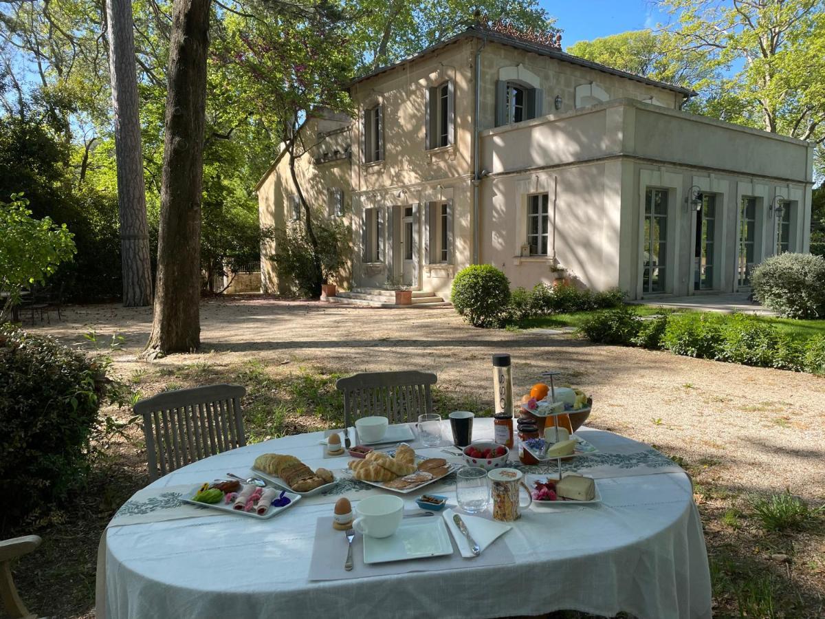 Ermitage Notre Dame De Vacquieres Bed & Breakfast Noves Exterior foto