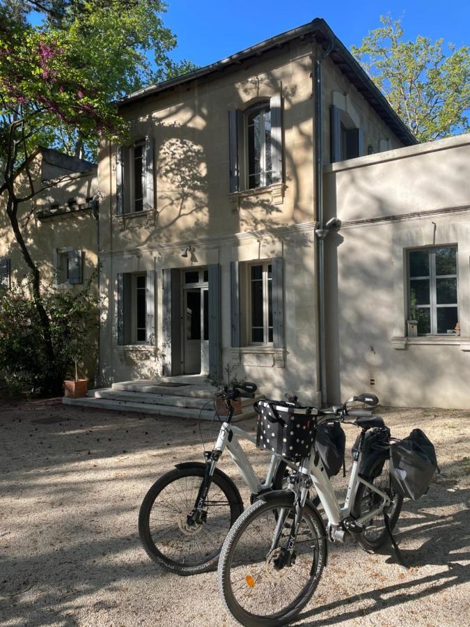 Ermitage Notre Dame De Vacquieres Bed & Breakfast Noves Exterior foto